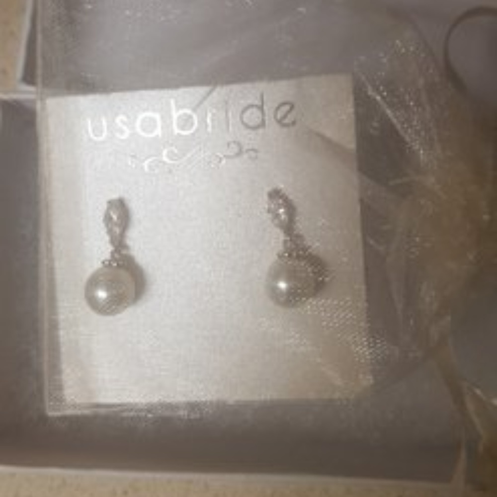 Silver Pearl Elegant Crystal Drop Earrings wedding